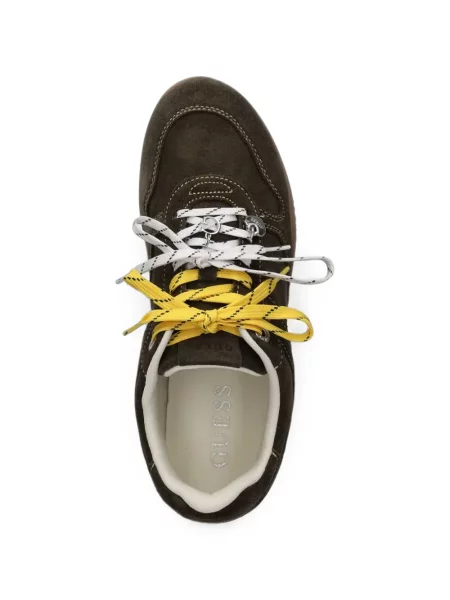 Sneakerși Guess din piele de căprioară maro