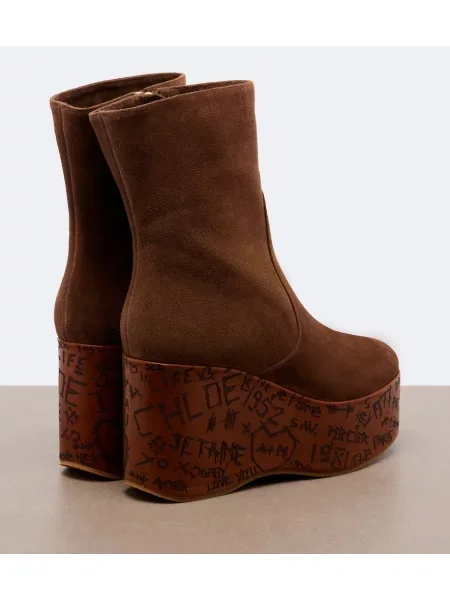 Botine Chloé din piele de căprioară maro