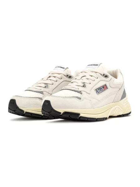 Sneakersy Autry zamszowe białe