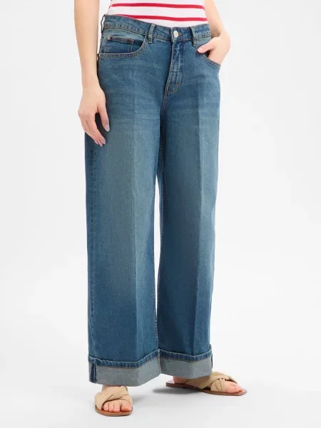 Jeansy o kroju relaxed fit z mieszanki bawełny model Miva' Opus niebieskie