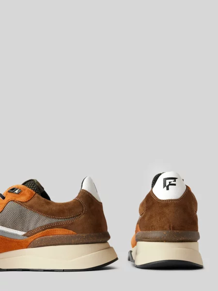 Sneakersy skórzane z naszywką z logo model ‘De Zager’ Floris Van Bommel