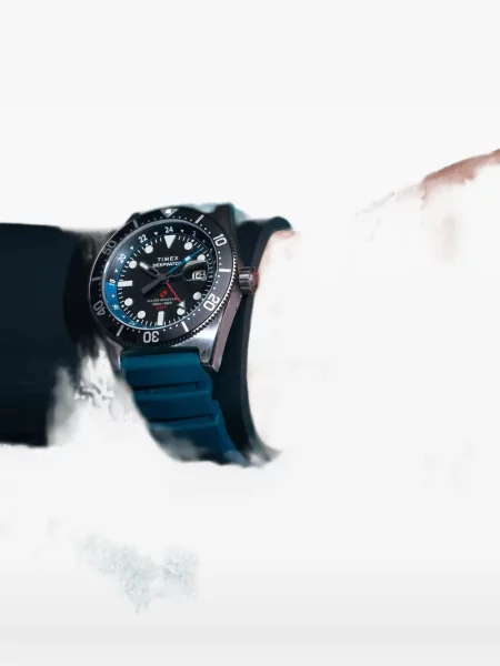 Ceas Timex negru