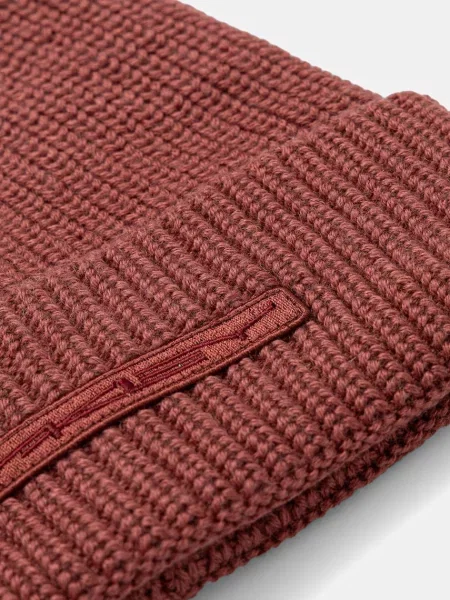 Шерстяная шапка Oakley красная