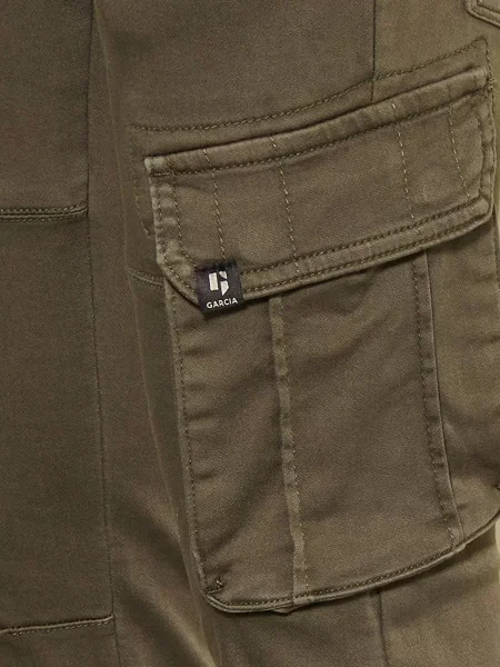 Garcia Bojówki Regular Fit gruen