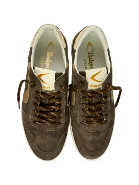 Szarvasbőr sneaker Valsport autogrammal barna