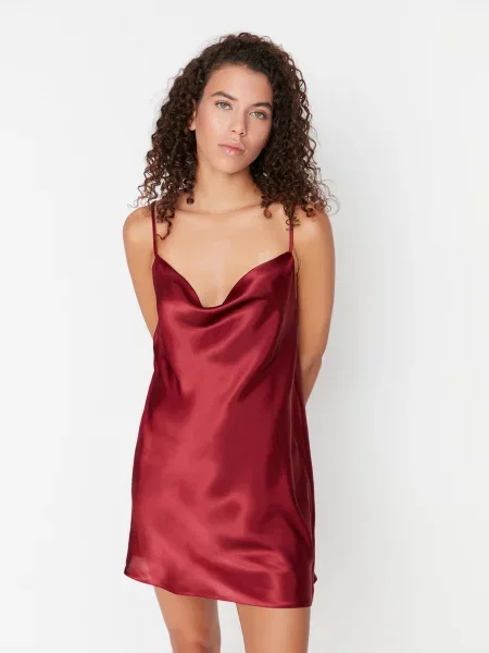 Trendyol Нічна сорочка бордовий