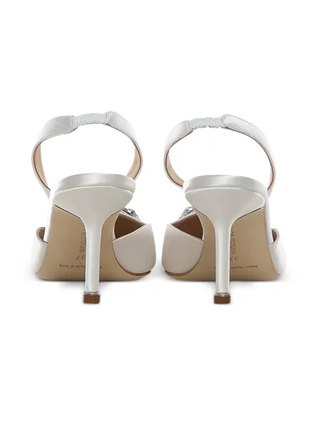 Pantofi cu toc Manolo Blahnik cu cataramă slingback alb