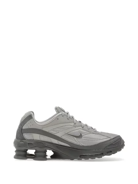 Sneakerși Nike gri