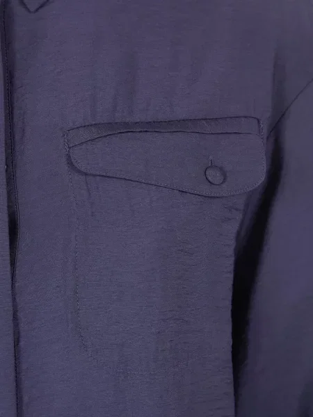 Długa koszula Emporio Armani z kieszeniami na rękawach niebieska