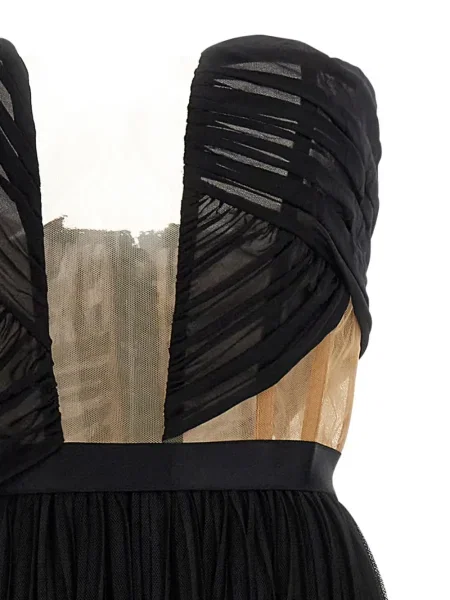 Rochie maxi Nensi Dojaka drapată de costum negru