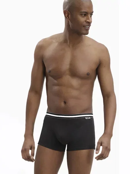 Трусы боксеры 4 штуки чорні