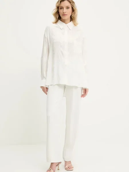 Answear Lab koszula relaxed z kołnierzykiem klasycznym biały