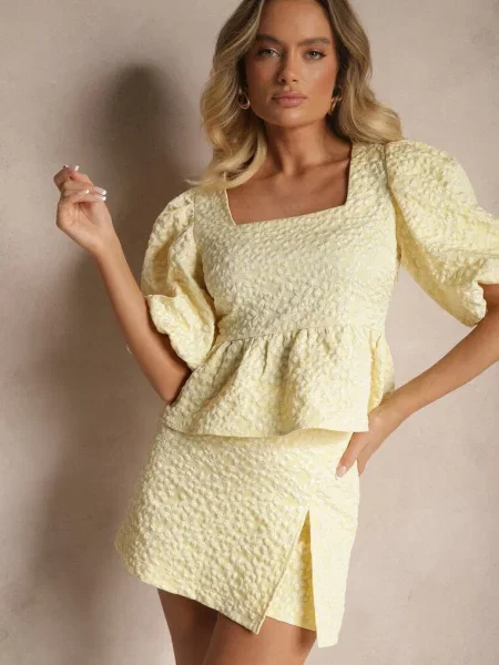 Pantaloni scurți Nelzemis galbeni