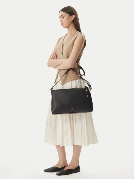 Furla Дамска чанта Debby M CN черен
