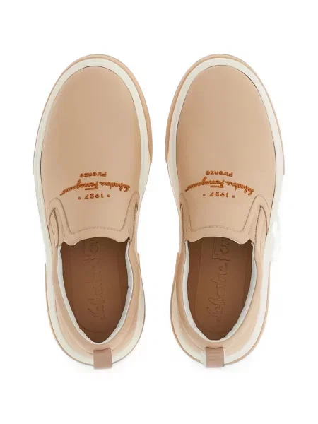 Sneakerși Ferragamo cu broderie din piele