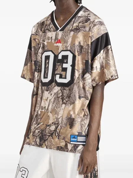 Камуфлажна плетена тениска Adidas с принт черно