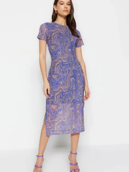 Sukienka midi Trendyol z nadrukiem z krótkim rękawem tiulowa niebieska
