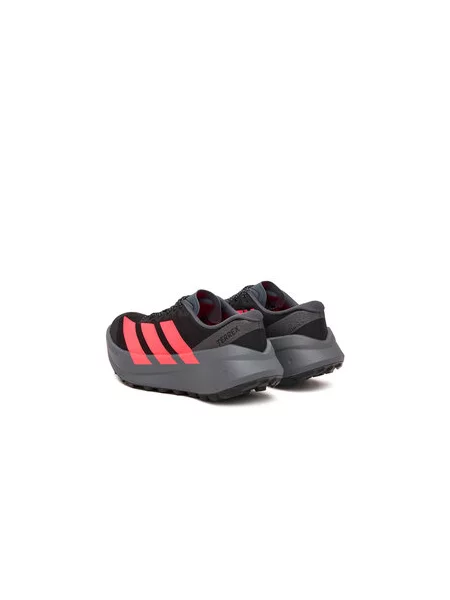 Trekingová obuv adidas černé