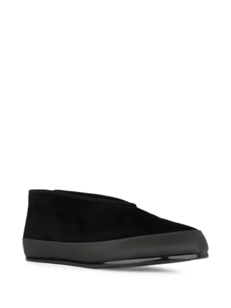 Chiloți Linda Baumann din piele de căprioară slip-on negru