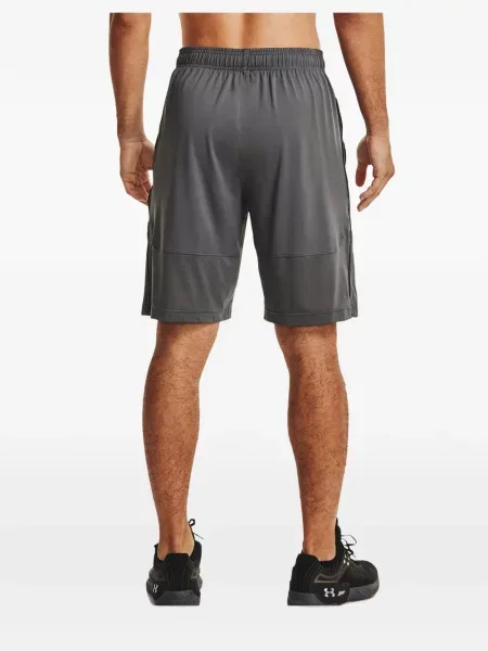 Pantaloni scurți Under Armour gri