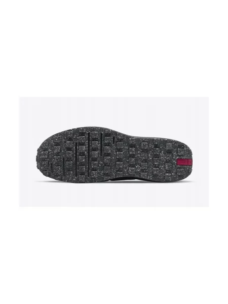 Pantofi Nike gri