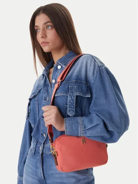Tommy Hilfiger dámska listová kabelka červená