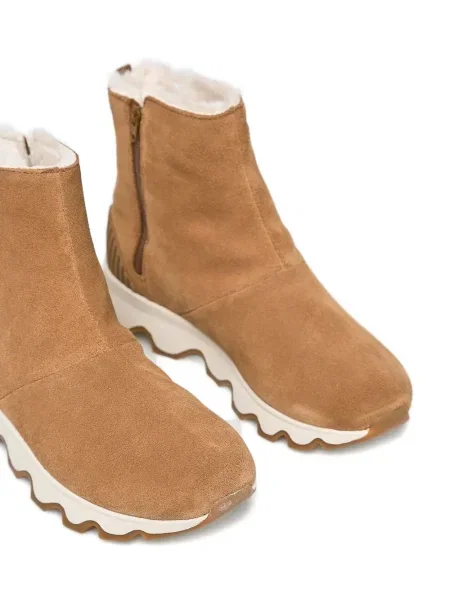 Botine Sorel din piele de căprioară maro
