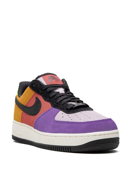 Tenisky Nike Air Force 1 v městském stylu fialové