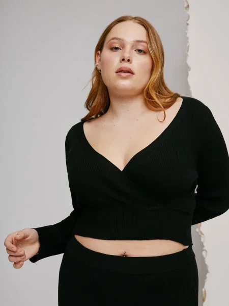 A LOT LESS Tricou Rosalie' negru