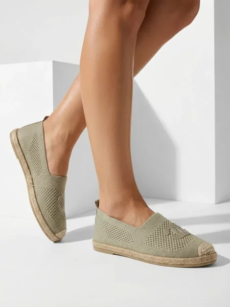 Sneakerși Resti