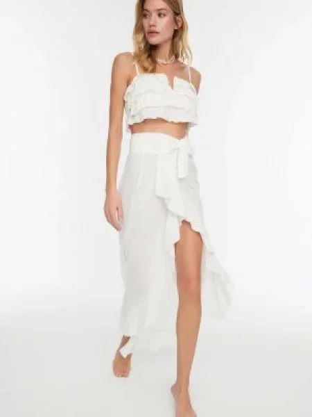 Spódnica maxi Trendyol biała