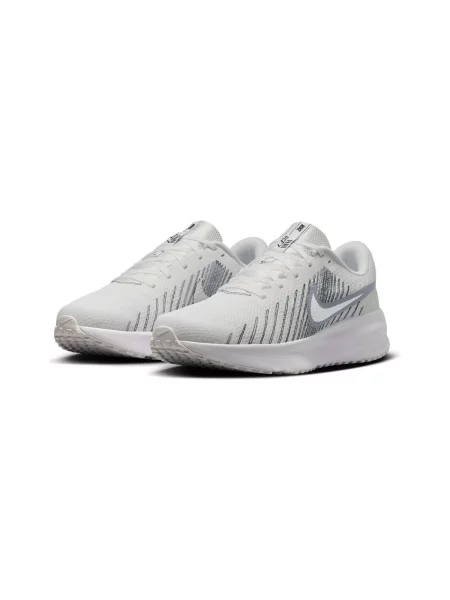 Félcipo Nike fehér