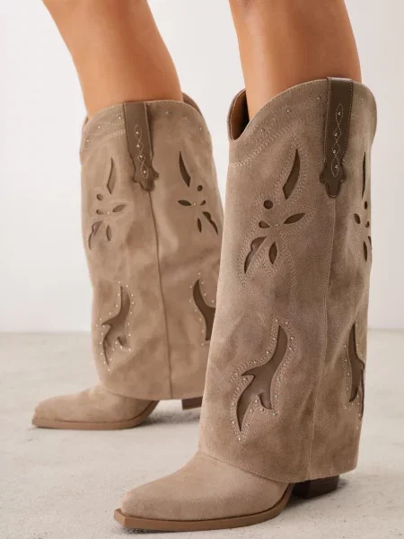 Cizme de cowboy cu carâmb care imită piciorul cu zirconii decorative pe Anemona închis bej