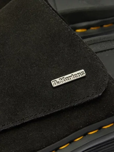 Замшевые шлепанцы Dr. Martens на платформе