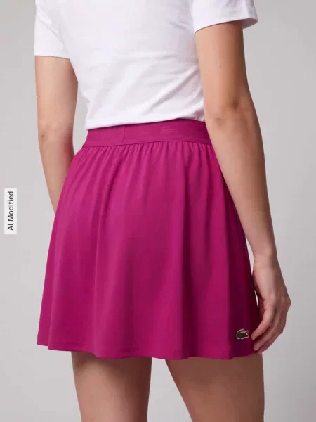 Rozkloszowana sportowa spódnica z detal z logo Lacoste Sport