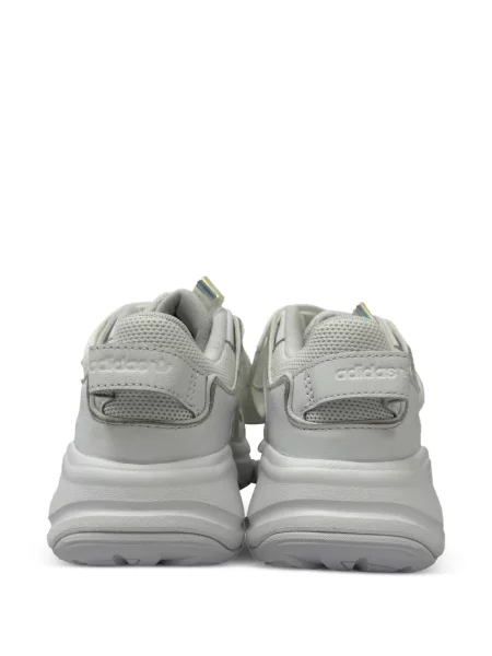 Маратонки Adidas бяло