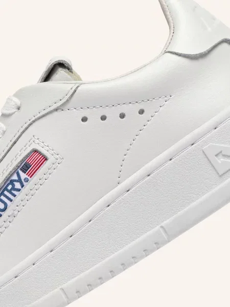 Autry Sneakersy Dallas Low Mr bílá