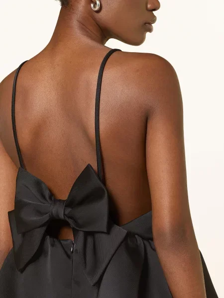 Satynowy top Sandro czarny