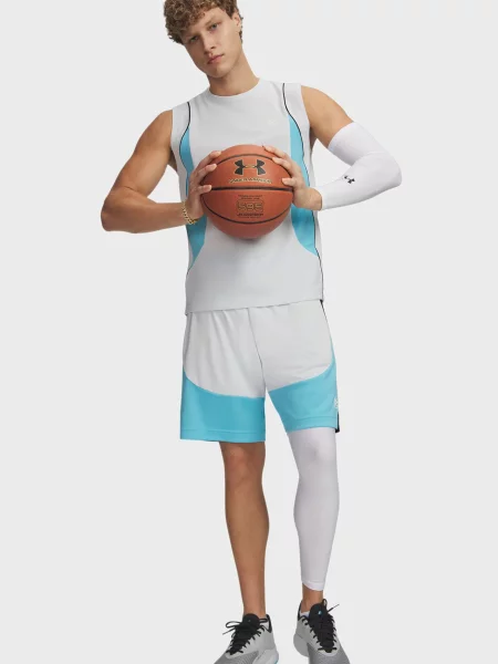 Короткие шорты Under Armour