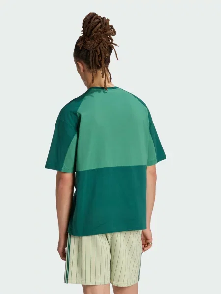 Футболка Adidas зеленая