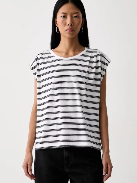 Top Levi's bílý