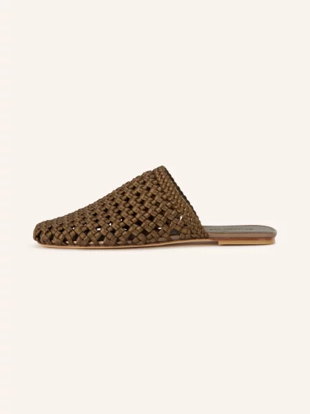 Klapki Stuart Weitzman