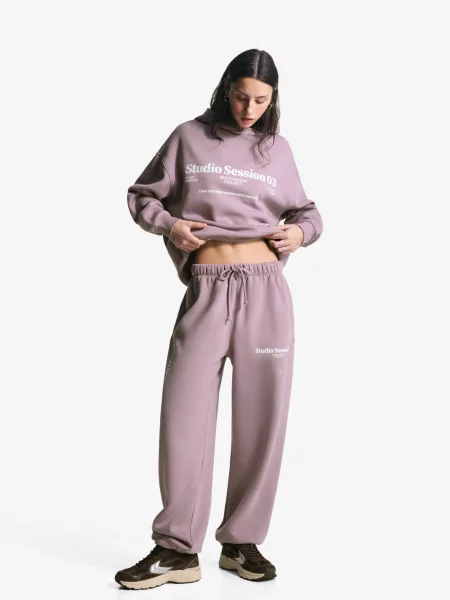 Bershka Spodnie Jogger Z Nadrukiem Kobieta M fioletowy