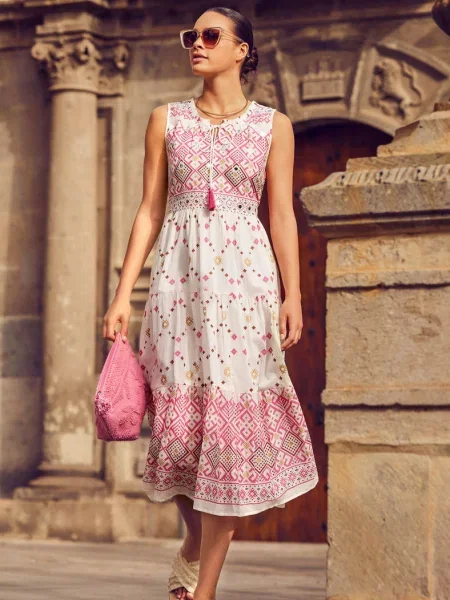 Летнее пляжное платье