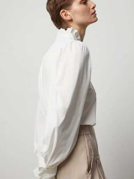 Блуза Answear Lab с изчистен дизайн бяло