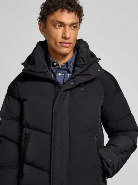 Kurtka puchowa z naszywką z logo model CROWN' Blauer czarna