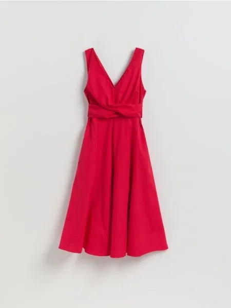 Reserved Rochie midi din roșu