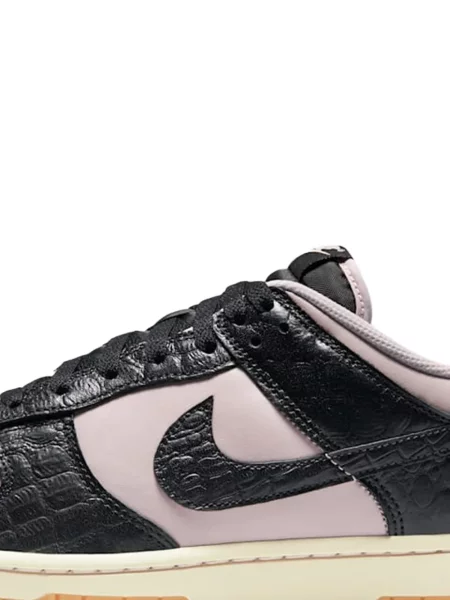Ρετρό sneakers Nike Dunk μαύρο