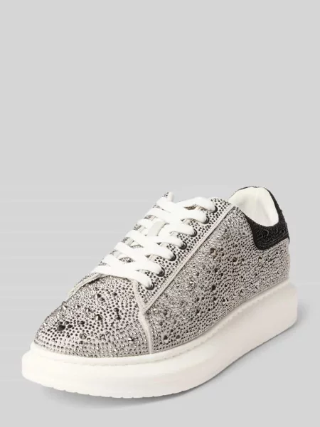 Sneakersy z obszyciem nitami na całej powierzchni model ‘Icebox’ Steve Madden srebrne