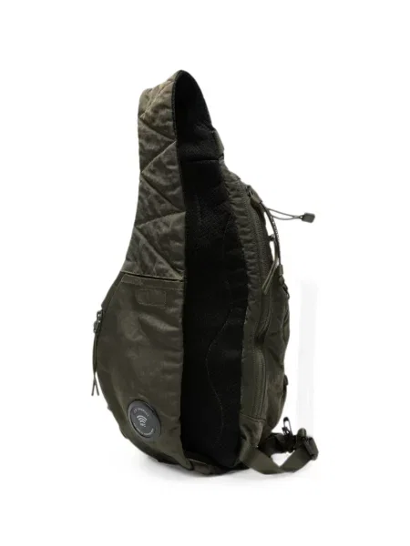 Crossbody torba C.p. Company s autogramom zelena